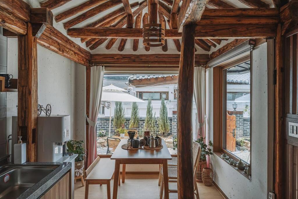 Hanokstay Haru Jeonju Bagian luar foto